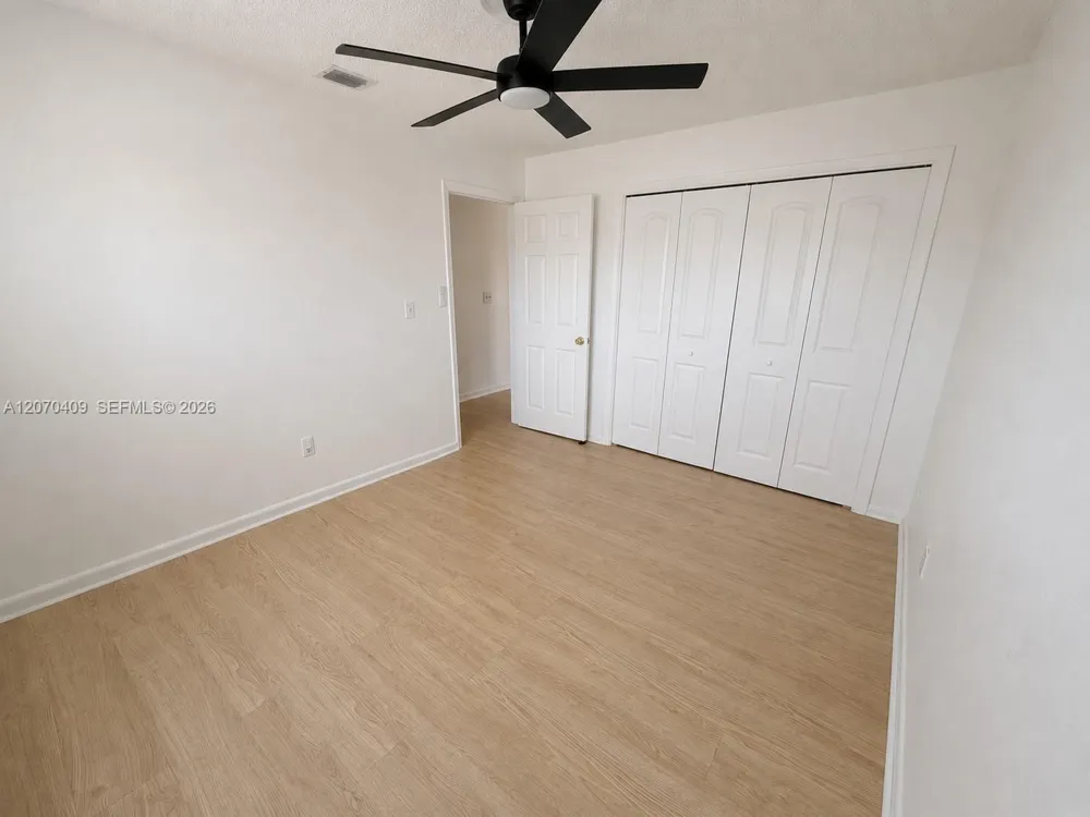 20200 SW 90th Ave Rd Cutler Bay, FL 33189
