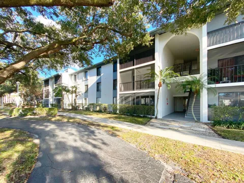 1015 GREEN PINE BOULEVARD #C2