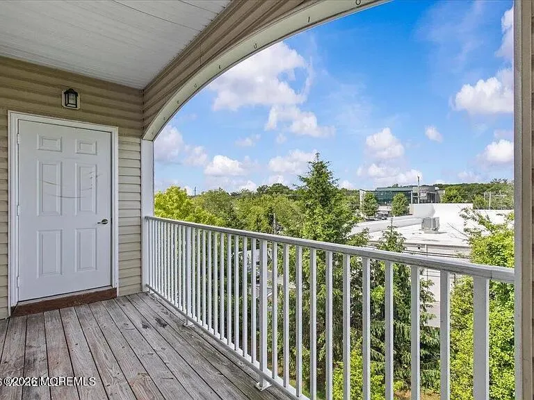136 Mill Pond Way #22 Eatontown, NJ 07724