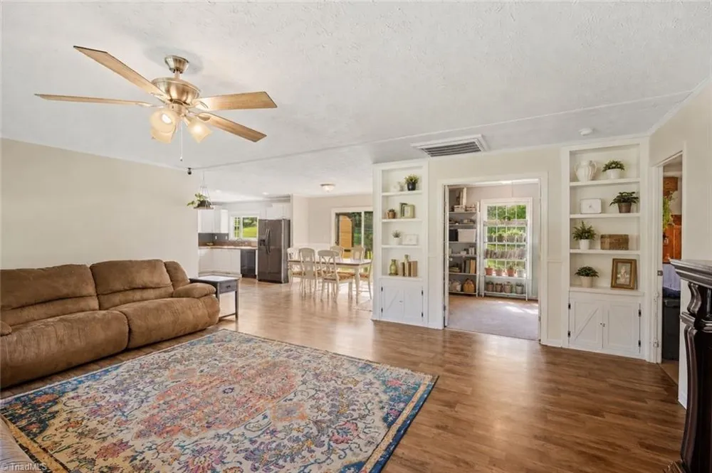 191 Beaver Farm Road Lexington, NC 27295