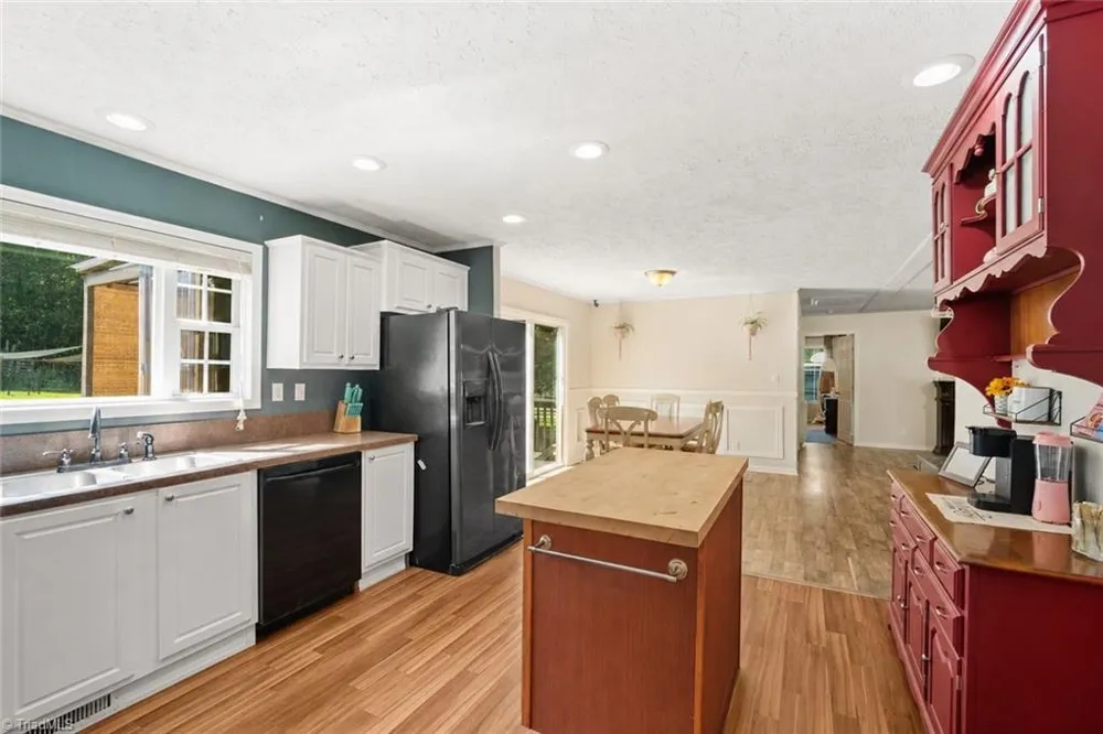 191 Beaver Farm Road Lexington, NC 27295