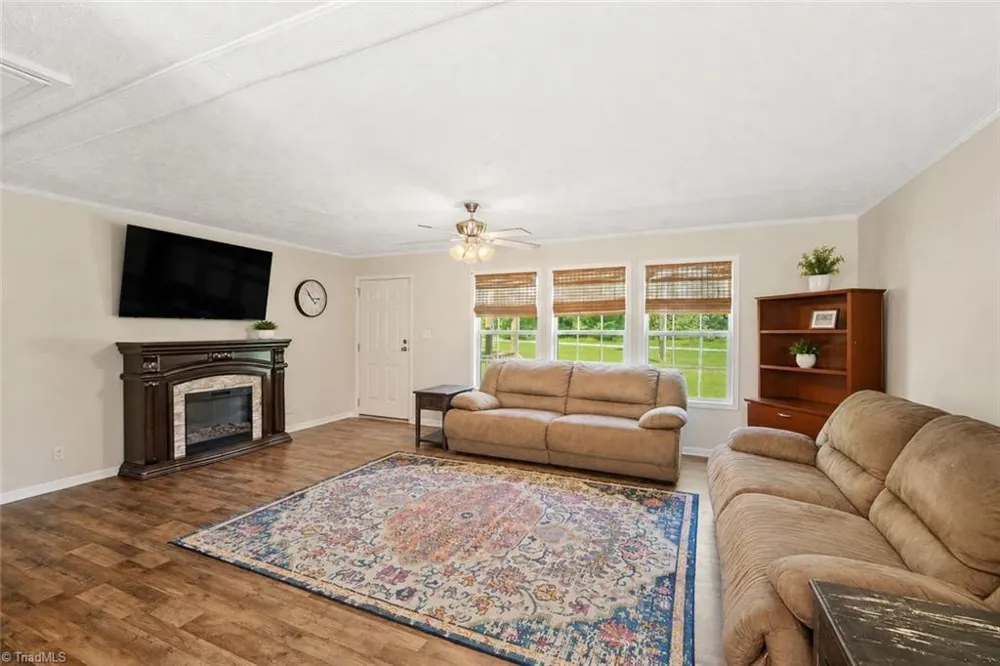 191 Beaver Farm Road Lexington, NC 27295