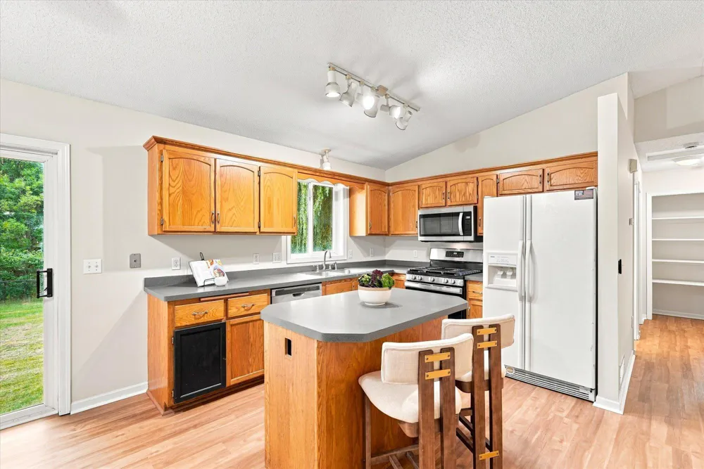 7545 385th Street North Branch, MN 55056