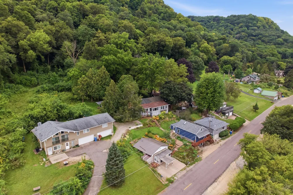 149 E Lake Boulevard Winona, MN 55987