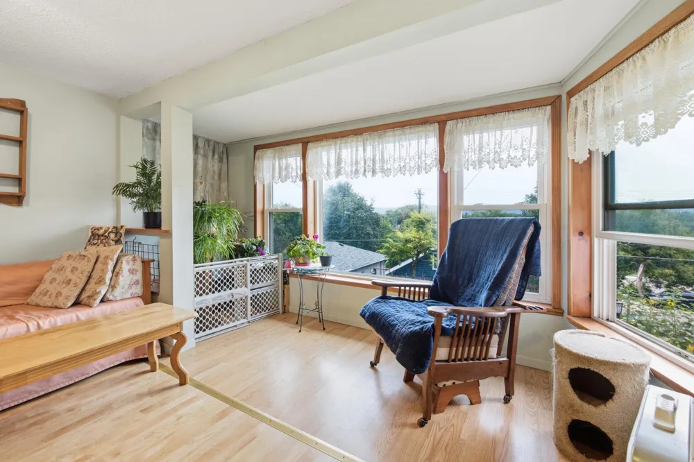 149 E Lake Boulevard Winona, MN 55987