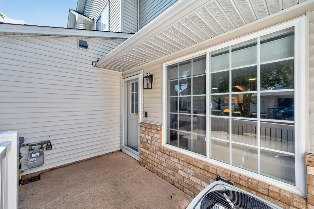 8630 Quarry Ridge Lane #H Woodbury, MN 55125