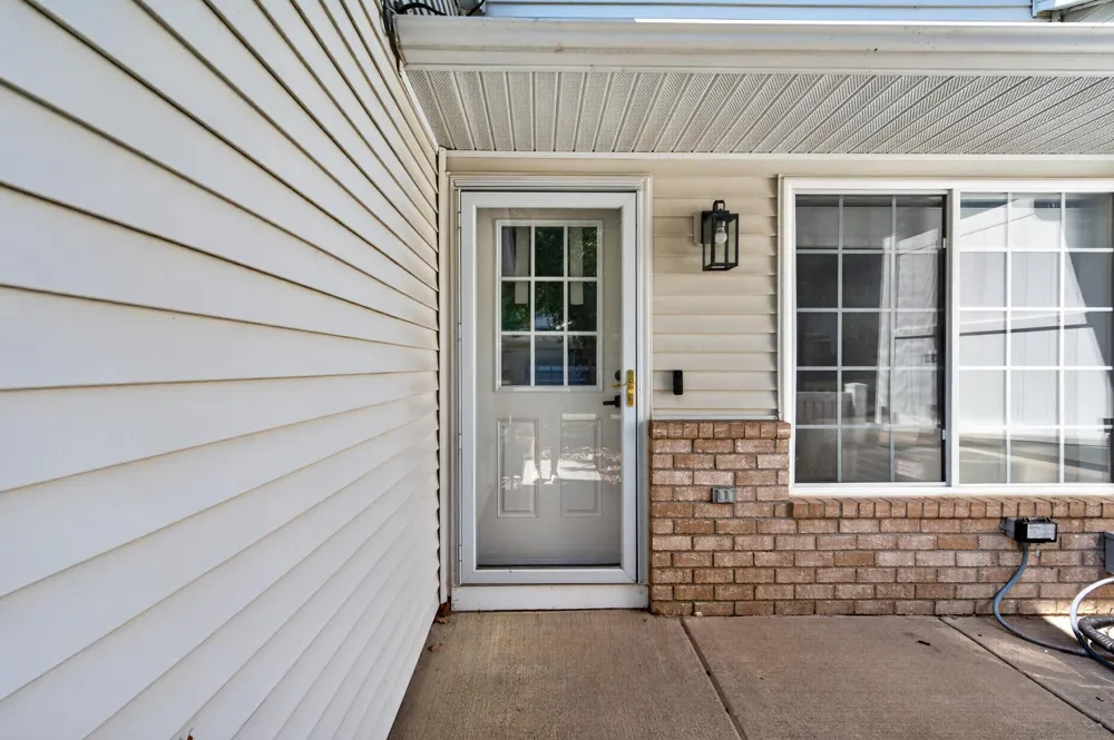 8630 Quarry Ridge Lane #H Woodbury, MN 55125