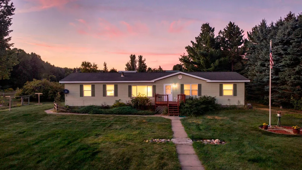 641 240th Street Osceola, WI 54020