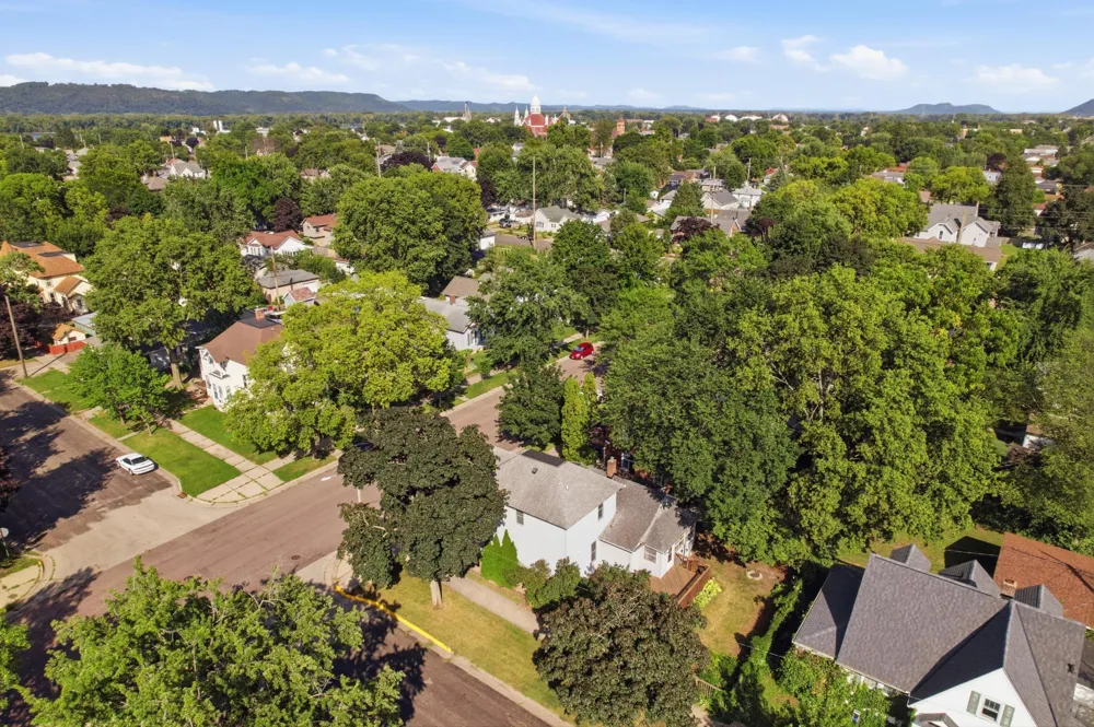 351 E Sanborn Street Winona, MN 55987