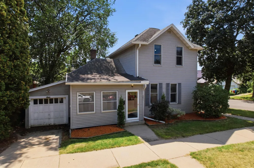 351 E Sanborn Street Winona, MN 55987