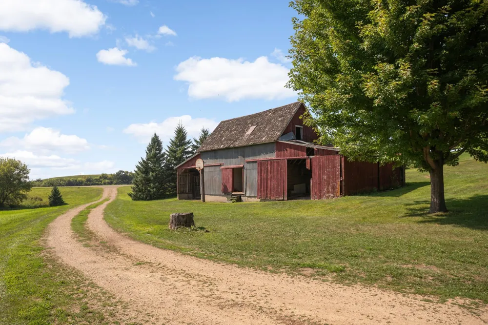 4215 Elmore Avenue Webster, MN 55088
