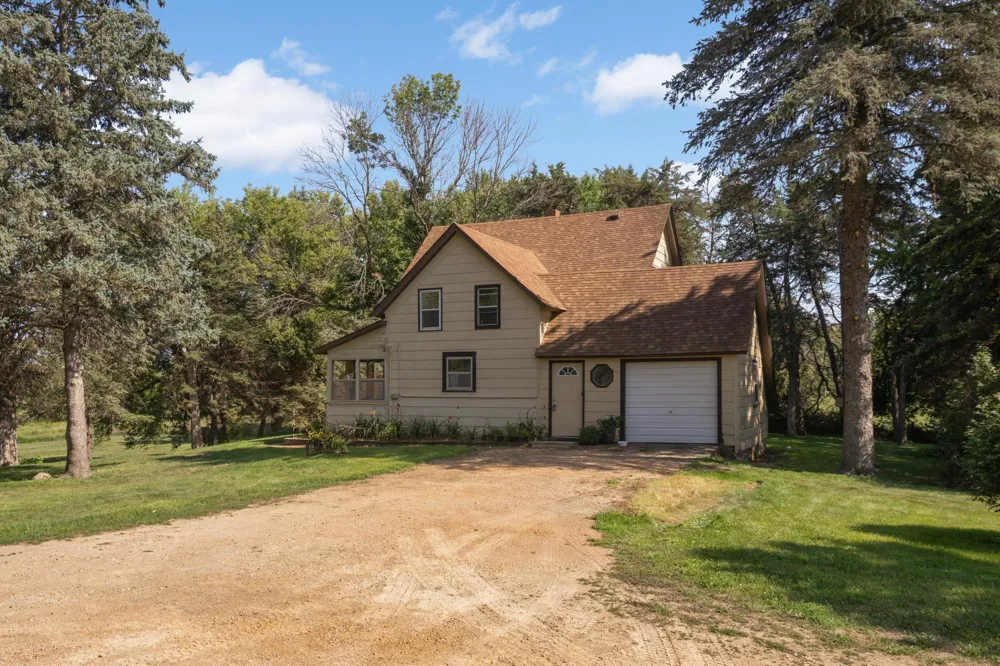 4215 Elmore Avenue Webster, MN 55088