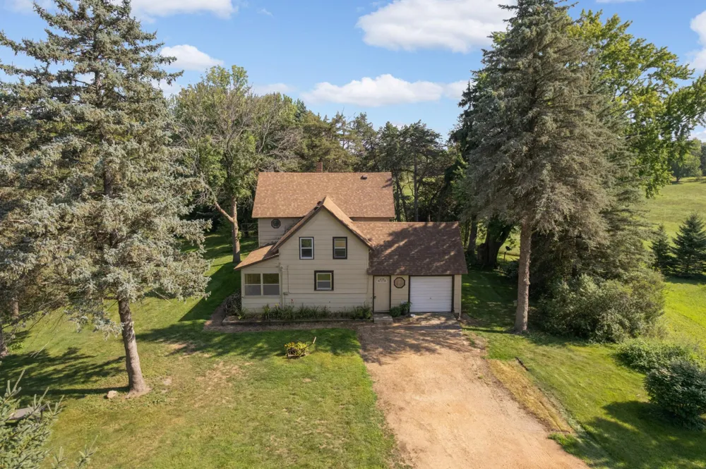 4215 Elmore Avenue Webster, MN 55088