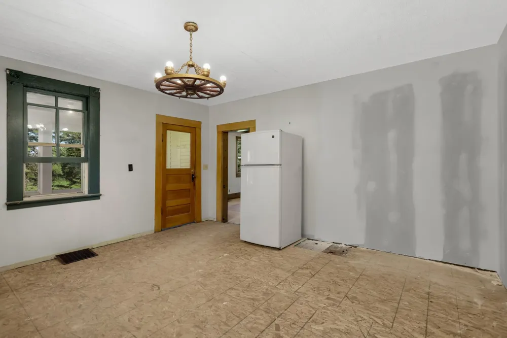 4215 Elmore Avenue Webster, MN 55088