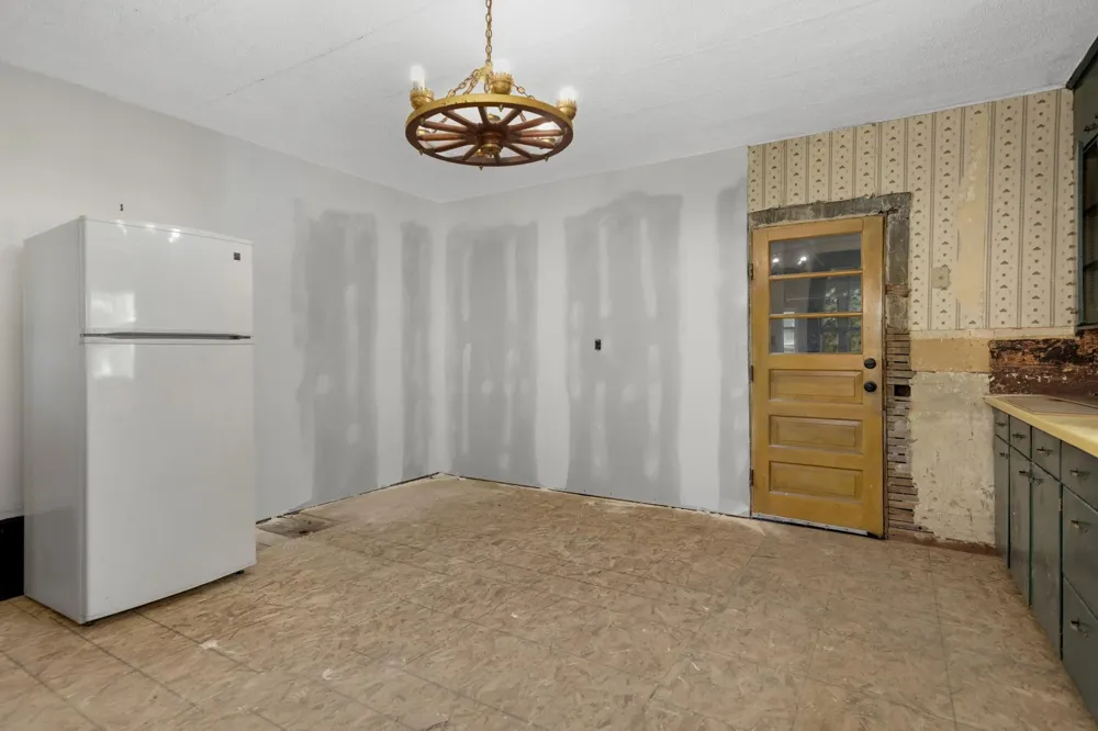 4215 Elmore Avenue Webster, MN 55088