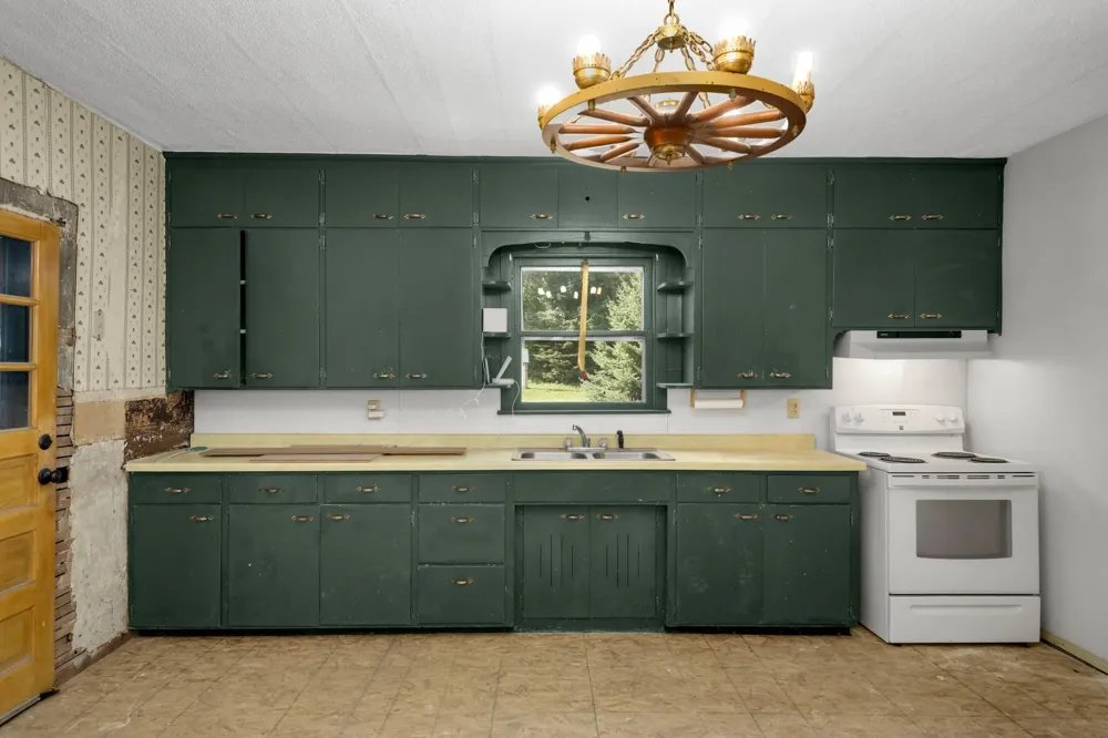4215 Elmore Avenue Webster, MN 55088
