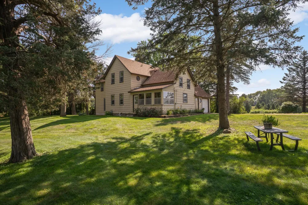 4215 Elmore Avenue Webster, MN 55088