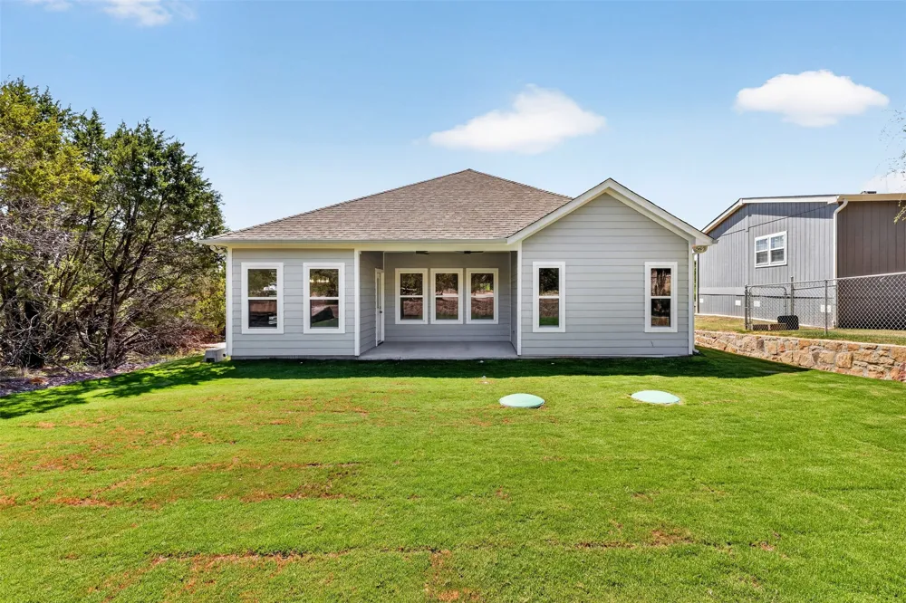1312 Phoenix Court Granbury, TX 76048