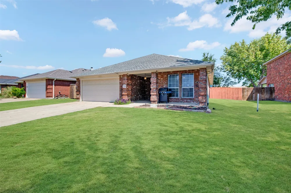 2804 Spencer Circle Royse City, TX 75189