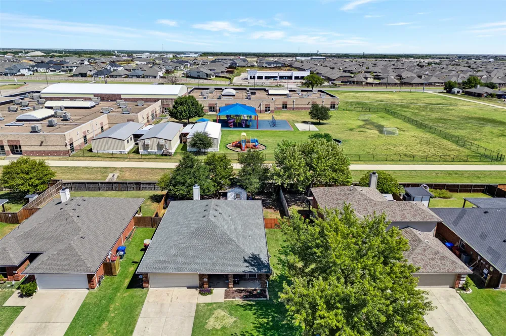 2804 Spencer Circle Royse City, TX 75189