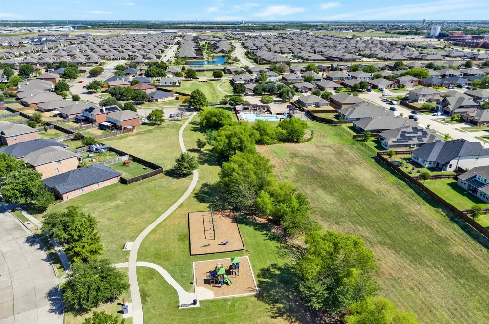 2804 Spencer Circle Royse City, TX 75189