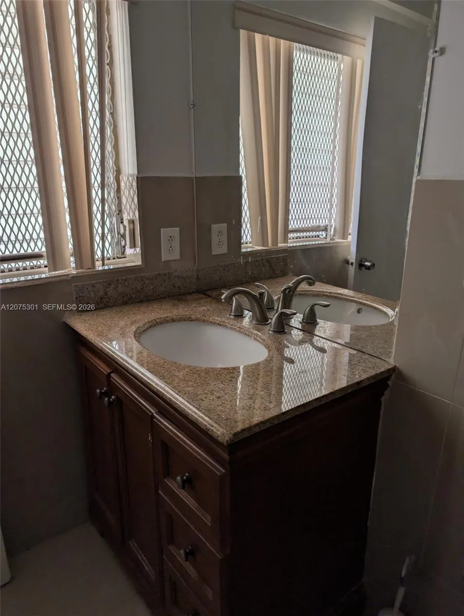11855 NE 19th Dr #46 North Miami, FL 33181