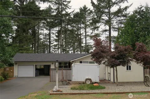 237 Dolphin Avenue NE
