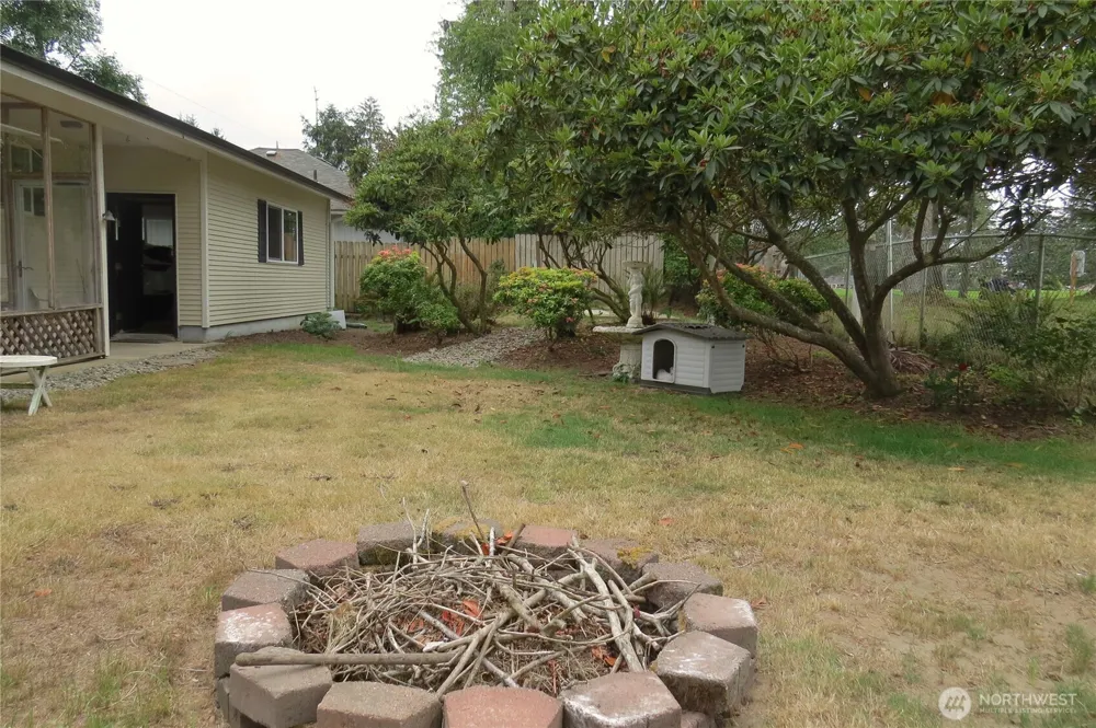 237 Dolphin Avenue NE Ocean Shores, WA 98569