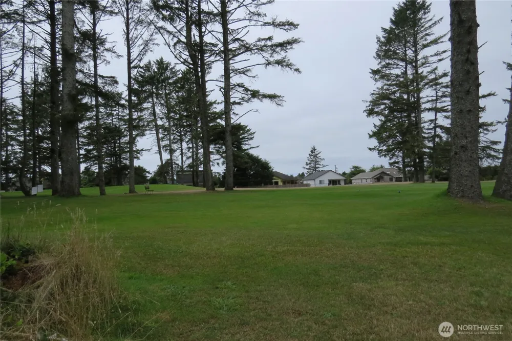 237 Dolphin Avenue NE Ocean Shores, WA 98569