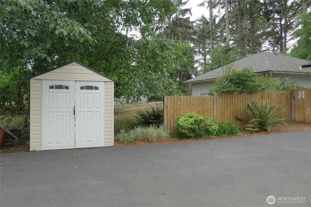 237 Dolphin Avenue NE Ocean Shores, WA 98569