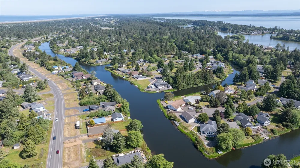 237 Dolphin Avenue NE Ocean Shores, WA 98569