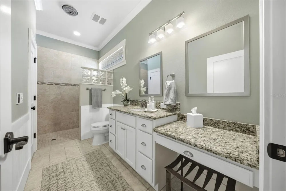 1905 PINE STREET Valrico, FL 33594