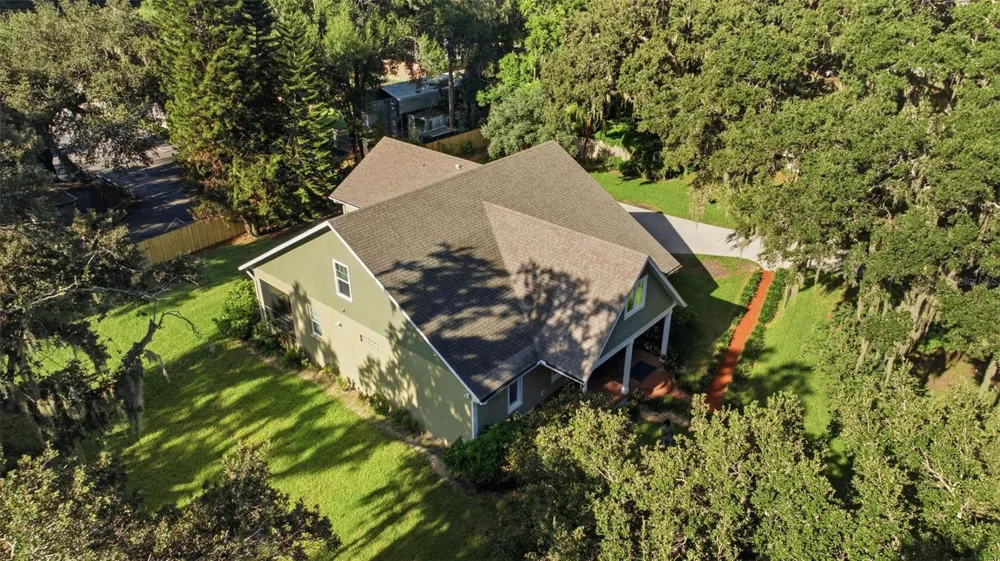 1905 PINE STREET Valrico, FL 33594