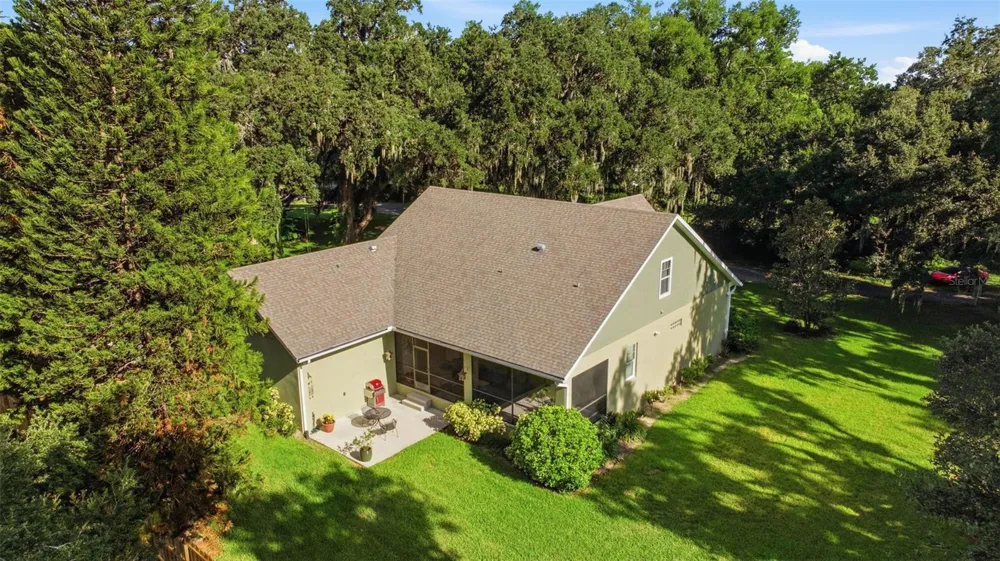 1905 PINE STREET Valrico, FL 33594