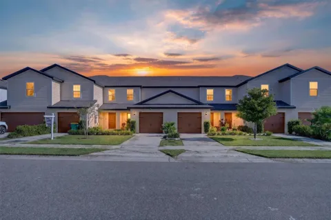 1556 WYNFORD CIRCLE