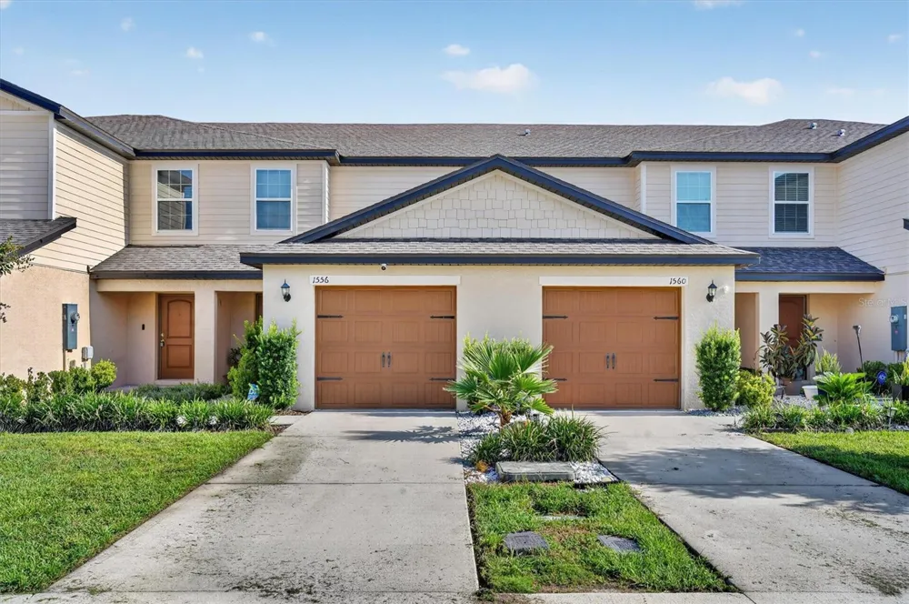 1556 WYNFORD CIRCLE Tavares, FL 32778