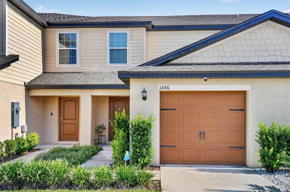 1556 WYNFORD CIRCLE Tavares, FL 32778
