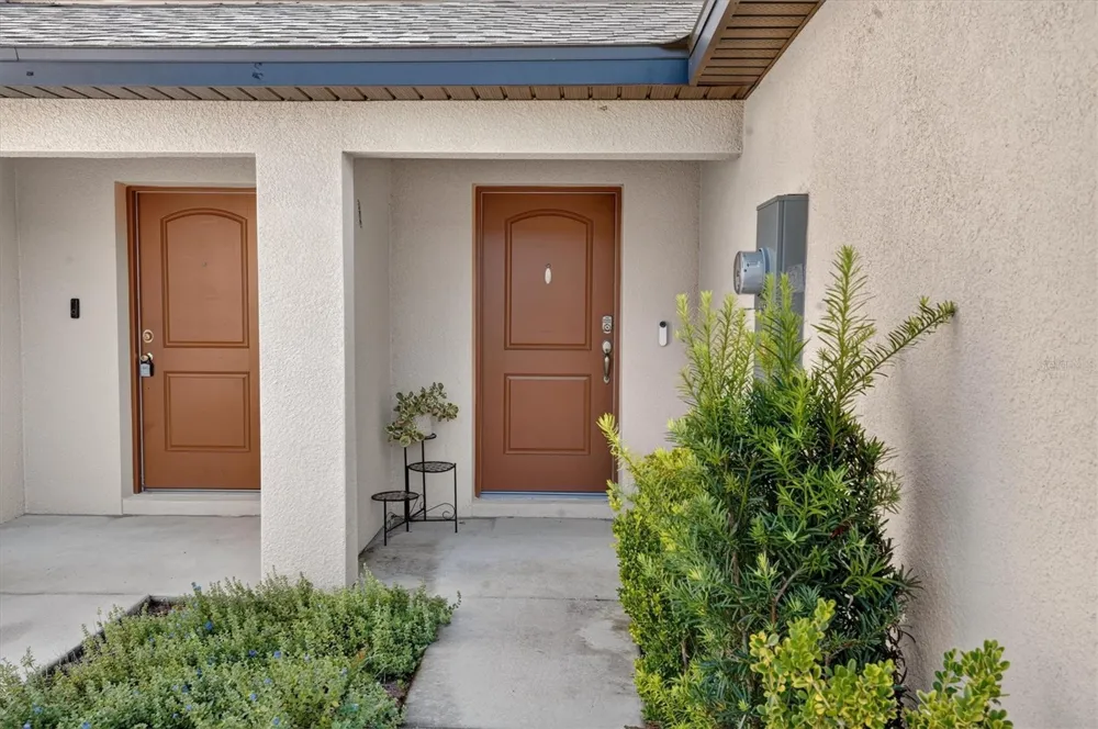 1556 WYNFORD CIRCLE Tavares, FL 32778