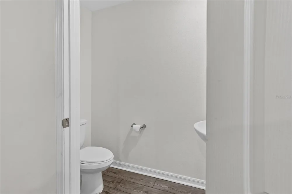 1556 WYNFORD CIRCLE Tavares, FL 32778