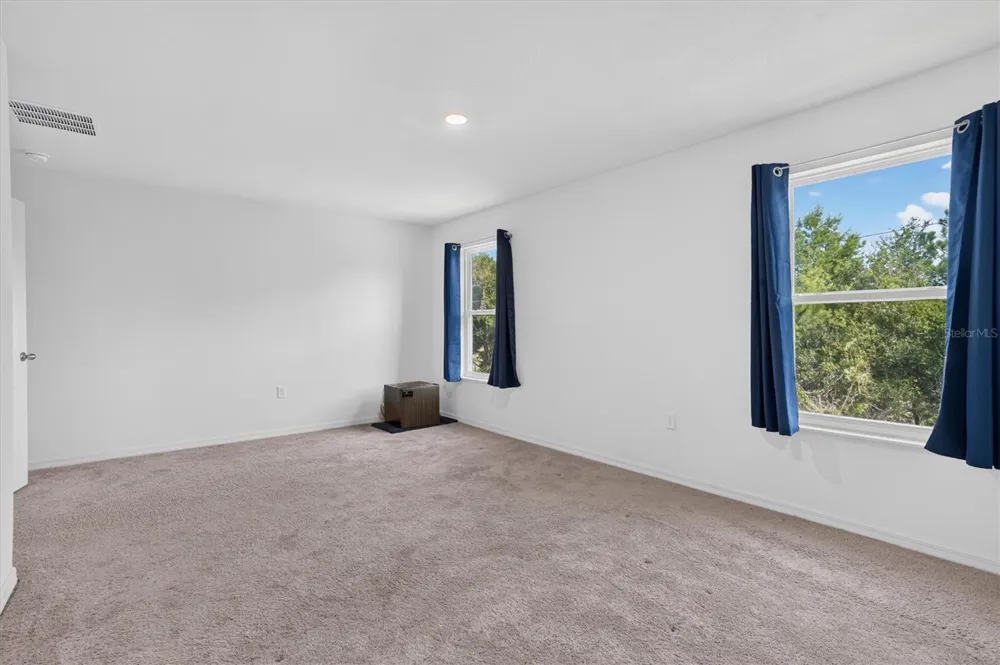 1556 WYNFORD CIRCLE Tavares, FL 32778