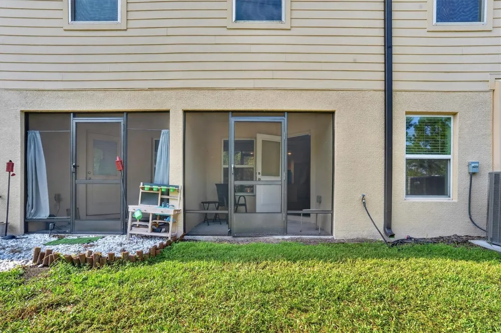 1556 WYNFORD CIRCLE Tavares, FL 32778