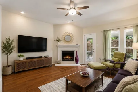 3604 Amanda Way