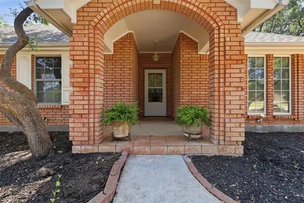 128 Oakwood Court Lakeside, TX 76135