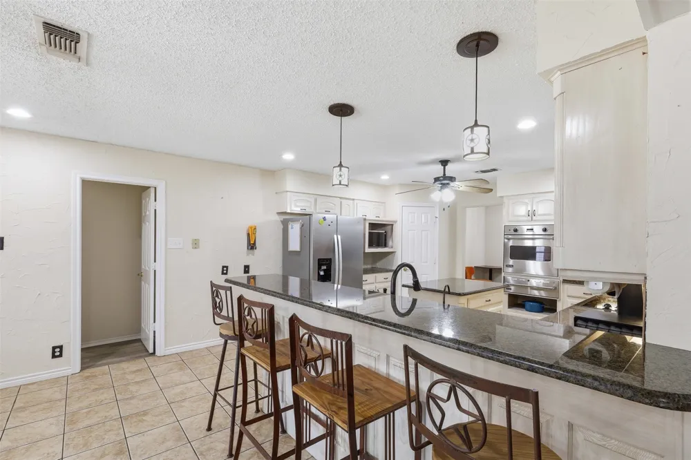128 Oakwood Court Lakeside, TX 76135