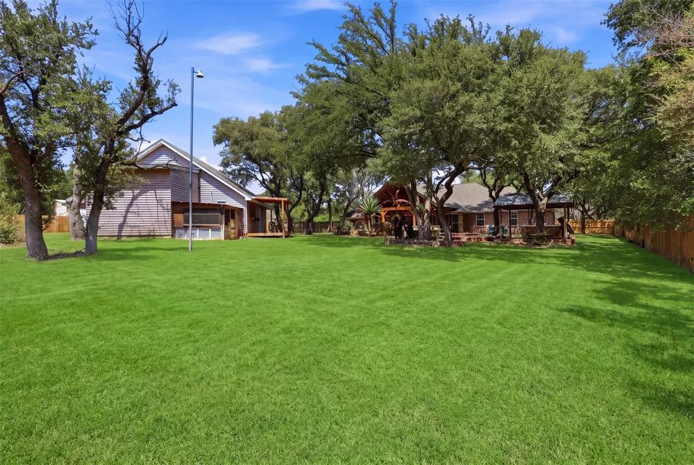 128 Oakwood Court Lakeside, TX 76135