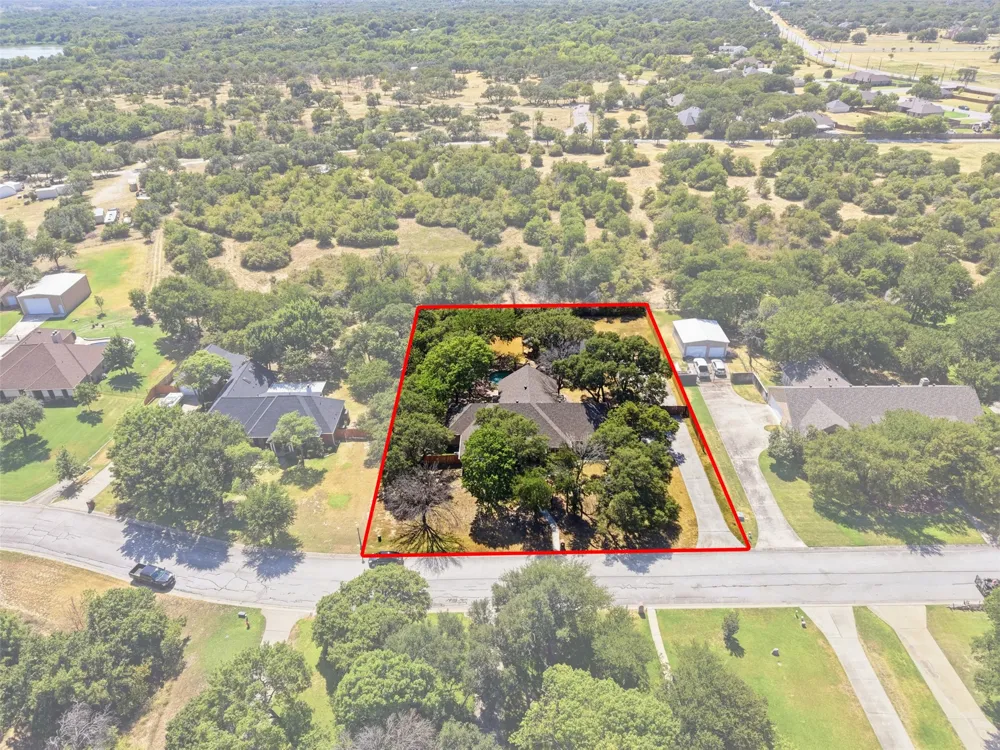 128 Oakwood Court Lakeside, TX 76135