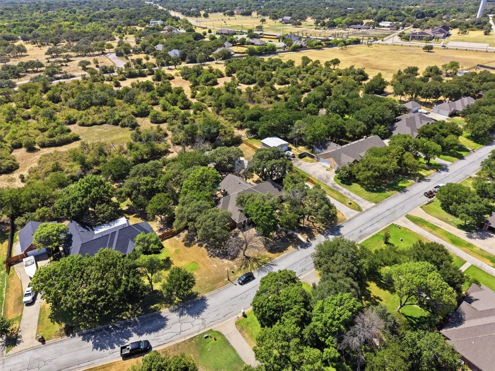 128 Oakwood Court Lakeside, TX 76135