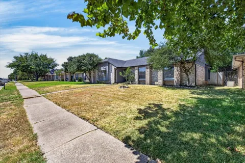 2505 Creighton Drive