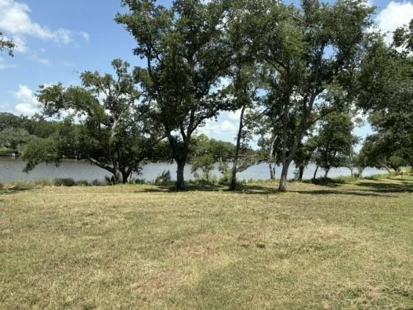 Fm 2611 Brazoria, TX 77422