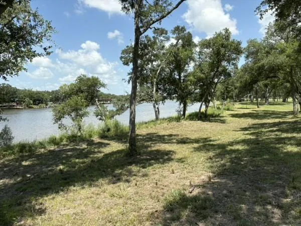 Fm 2611 Brazoria, TX 77422
